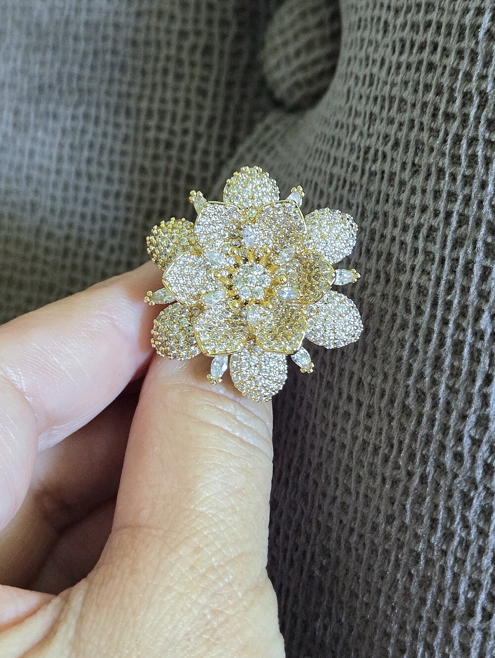 Eye👁 Candy🍭 Pave Crystal💎 Double✌️ Layered Flower🌸 "Bloom" Ring💍 - NWT - Picture 13 of 16